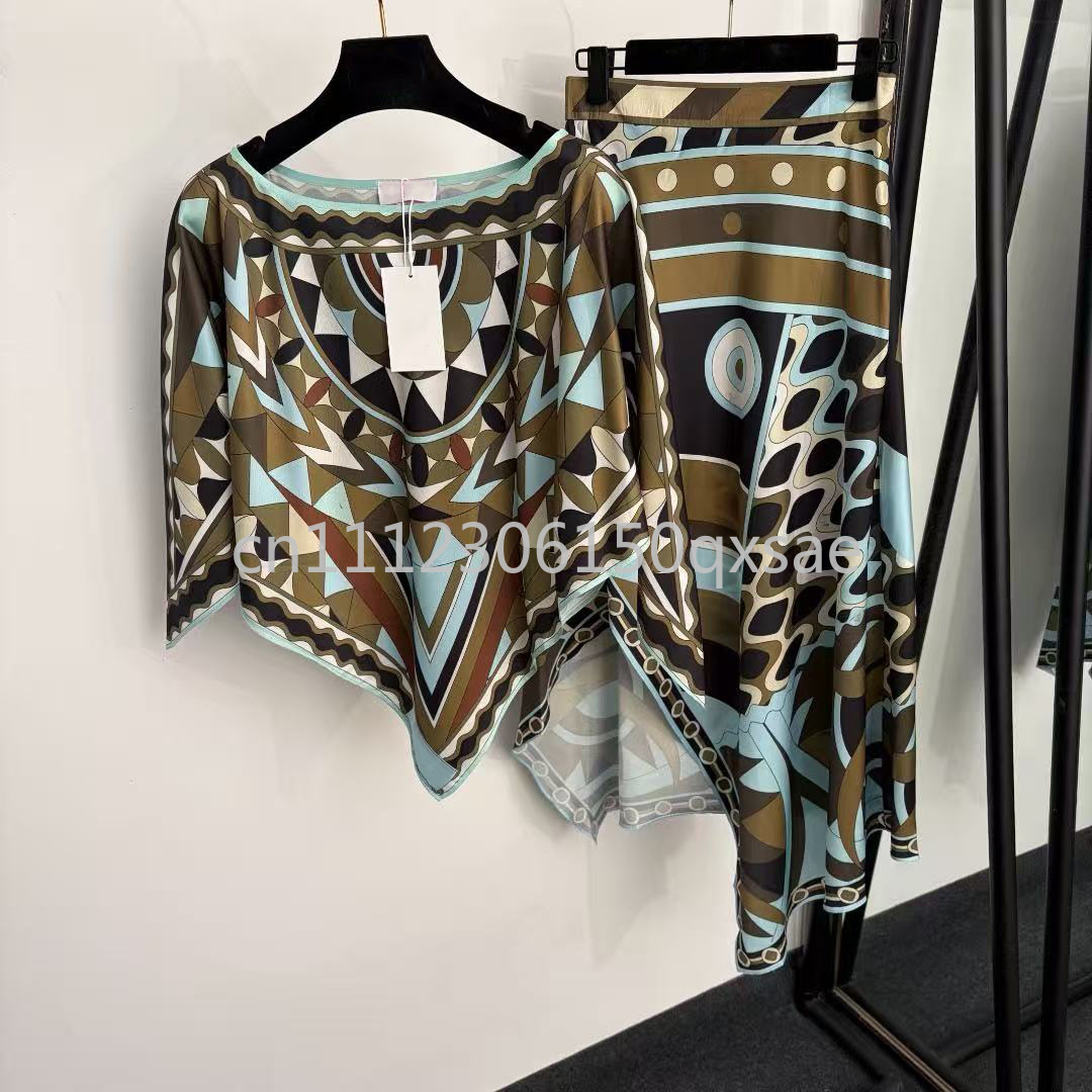 Luxury Design Women's Black Cl - Streetwear Brand With A Logo recension och pris